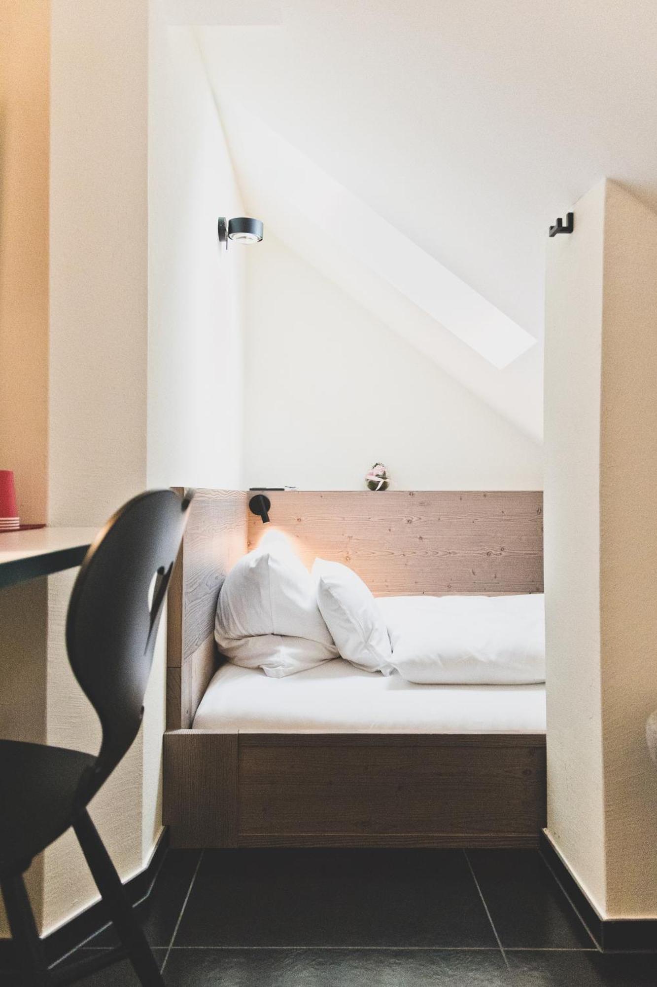 Hotel Blaue Rose -Digital Check In- เฟลด์เคียร์ช ภายนอก รูปภาพ